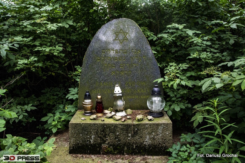 IS cmentarz żydowski skała 4