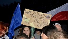 Protest w obronie Sądów. Kraków. 2017-07-20